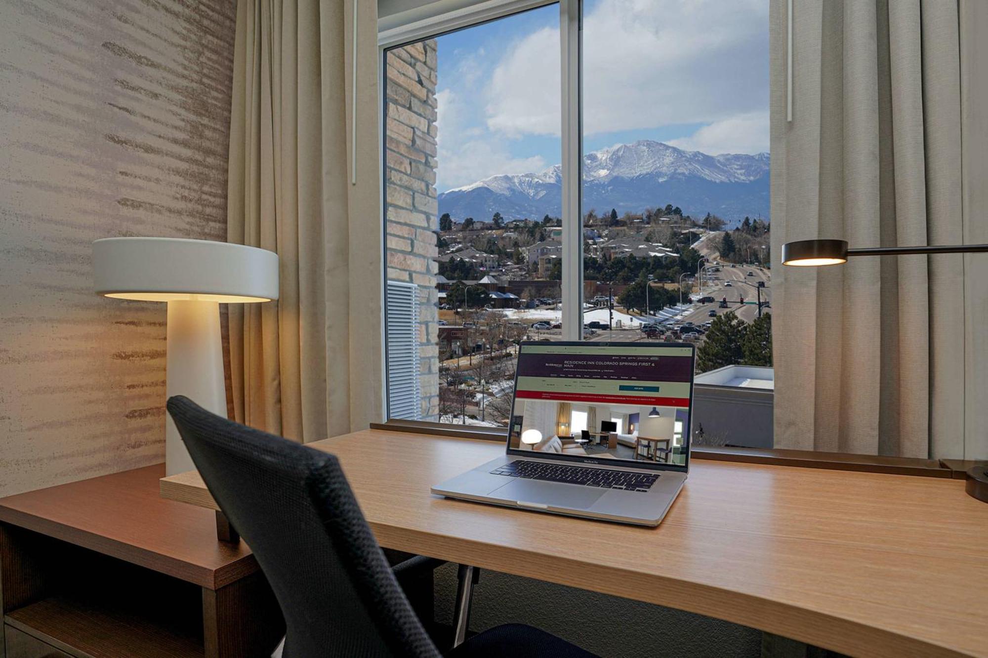 Residence Inn By Marriott Colorado Springs First & Main Bagian luar foto